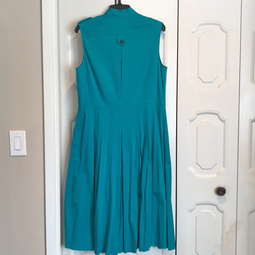 Button up Dress - Picture 5 of 6